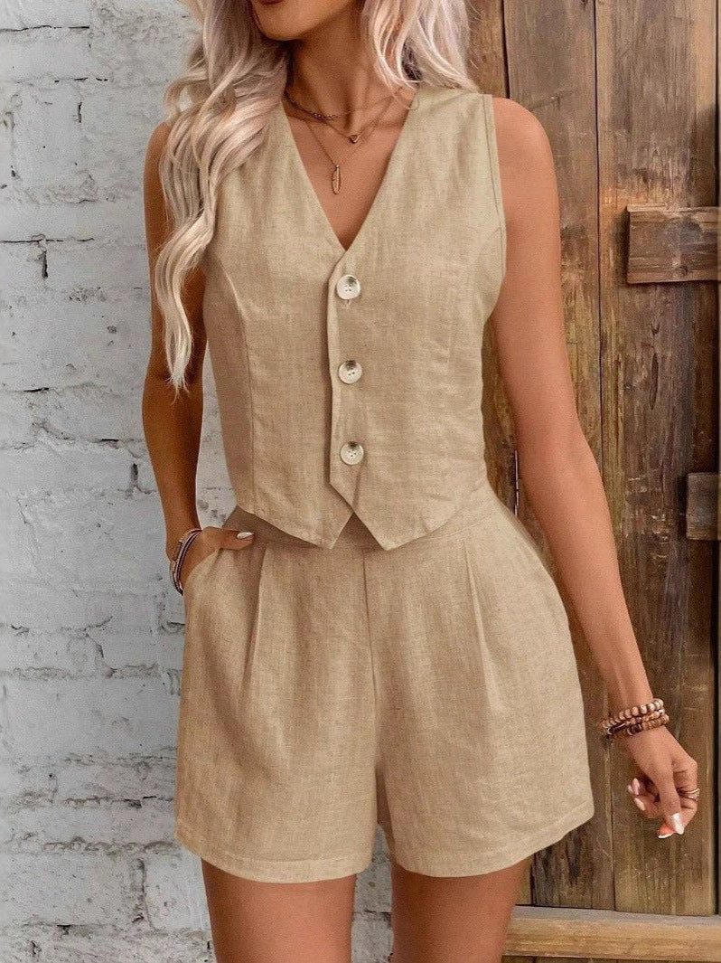 Conjunto de chaleco y pantal�n corto de lino para mujer
