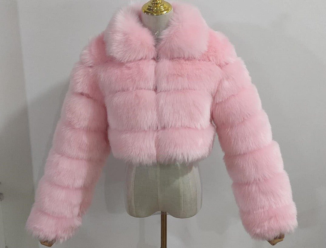 Abrigo de mujer de piel sintetica con cuello de solapa