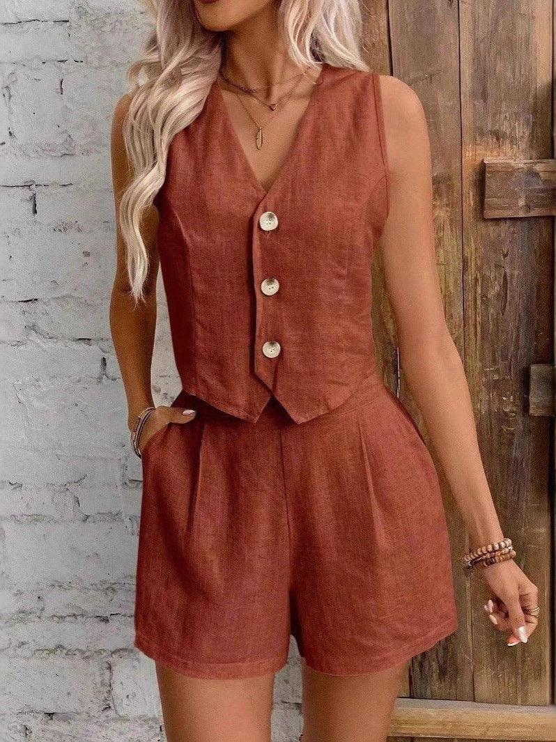 Conjunto de chaleco y pantal�n corto de lino para mujer